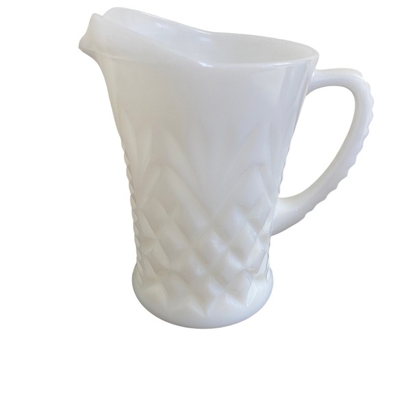 Vintage Anchor Hawking Milk Glass Prescut Pineapple Cut 5”‎ Creamer Pitcher EUC - Picture 1 of 5
